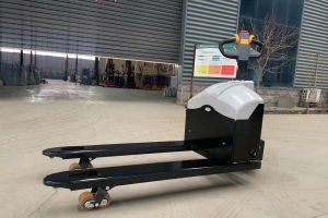 如何去除電動搬運(yùn)車零件上的油污？