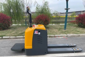 如何清洗電動搬運車的液壓系統(tǒng)？