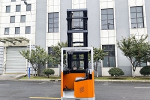 前移式電動(dòng)叉車(chē)：卓越的倉(cāng)儲(chǔ)空間利用神器