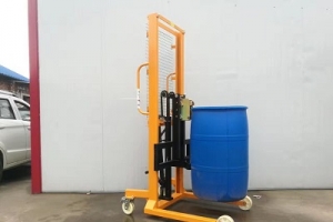 油桶搬運(yùn)車(chē)：哪款更適合你？